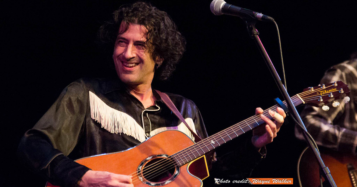 Mike-Aube_Tellis-Cafe-img