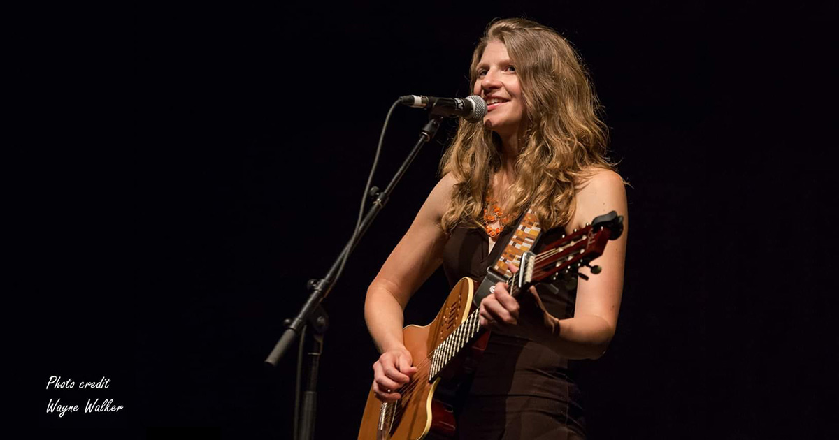 Terra-Spencer-trellis-cafe